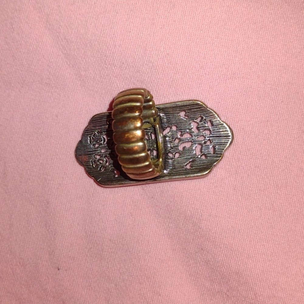 Ring - Picture 2 of 2